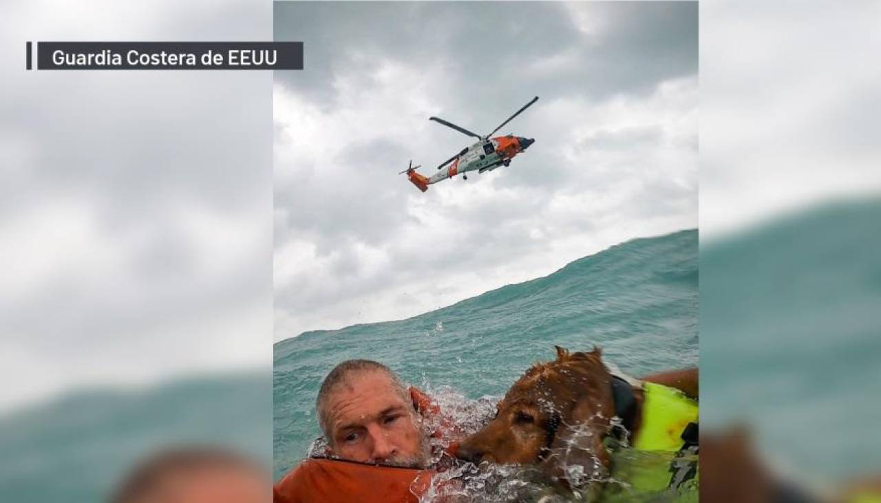 Video: Dramático rescate de un hombre y su perro tras quedar varados en el mar por el huracán Helene