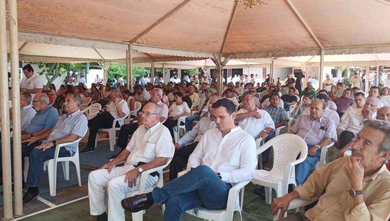 Asamblea de la Cruceñidad dará inicio a la jornada electoral en el Comité cívico