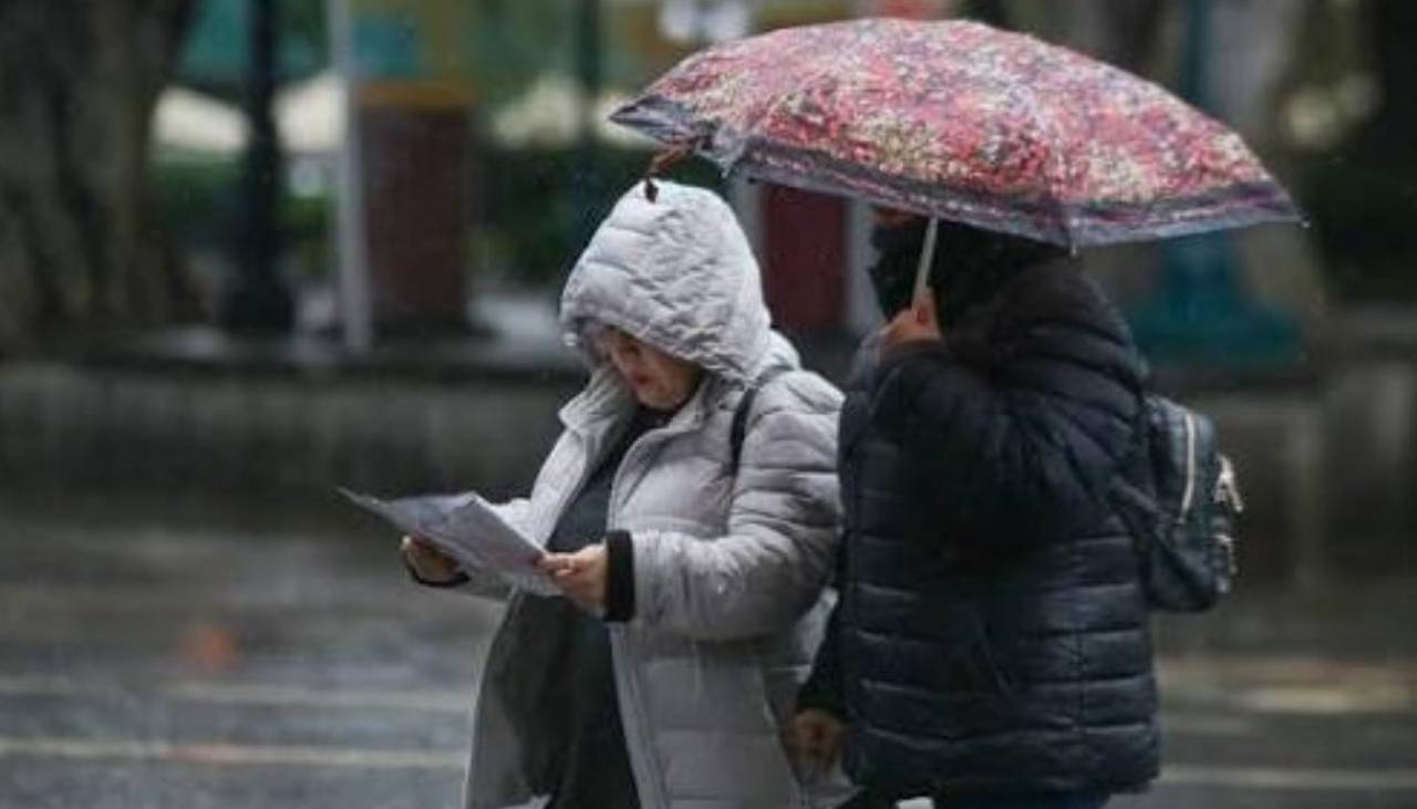 ¡Atención! Tras días de intenso calor, se viene un frente frío con lluvias en Santa Cruz