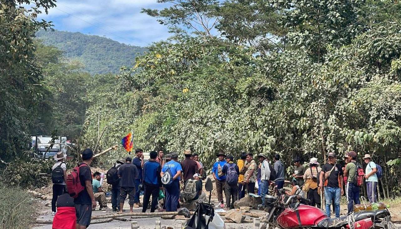 Bolivia ingresa a su séptima semana consecutiva de bloqueos y la COB no responde al pedido de diálogo