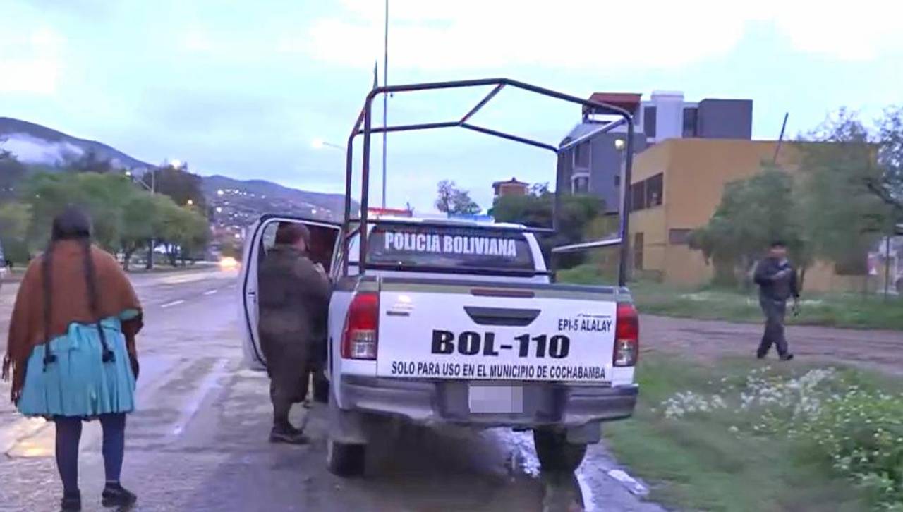 Hallan el cuerpo sin vida de un hombre en plena vía pública, presumen que fue atropellado y arrastrado