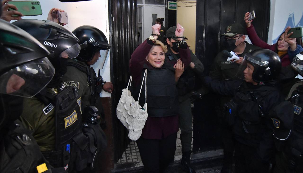 Fallo que libera a Áñez debe beneficiar a otros involucrados en el caso, señala abogada