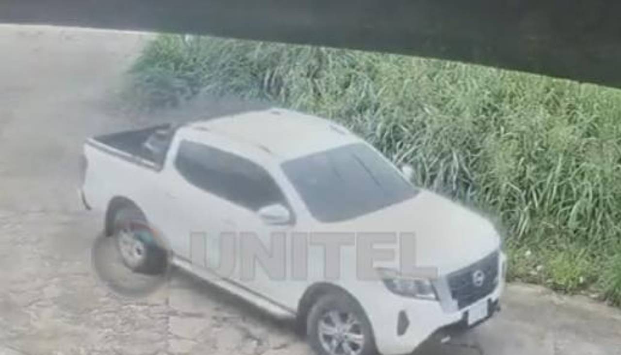 Cámara capta el vehículo en el que escaparon los delincuentes que maniataron a policías en una casa vinculada a Marset