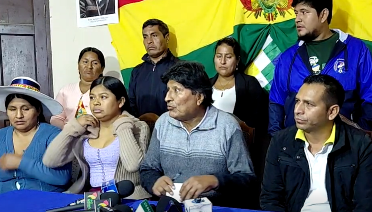 Evo: “He visto a Ponchos Rojos armados, marchando, que no me echen la culpa, no los conozco”