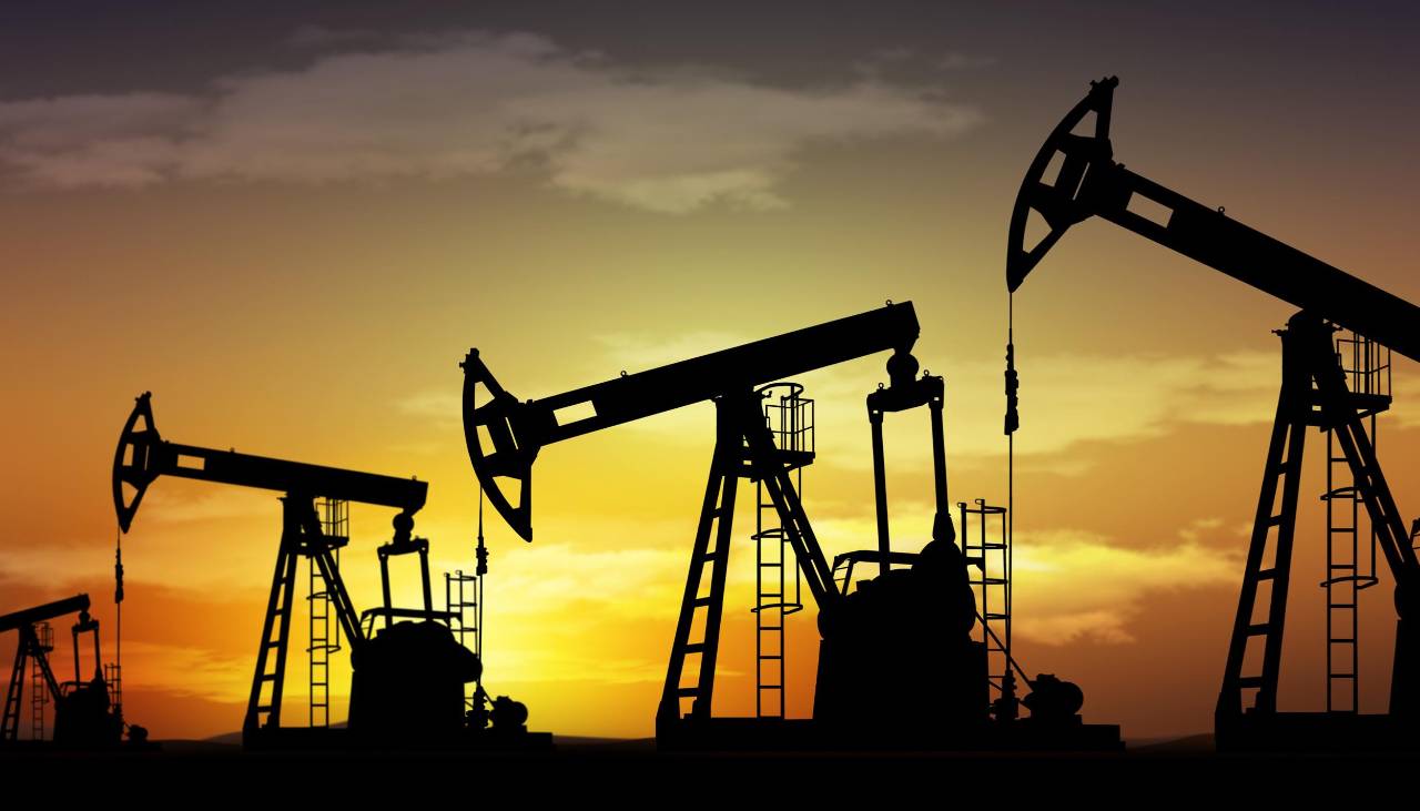 El petróleo de Texas sube un 8,42% tras los ataques a Irán