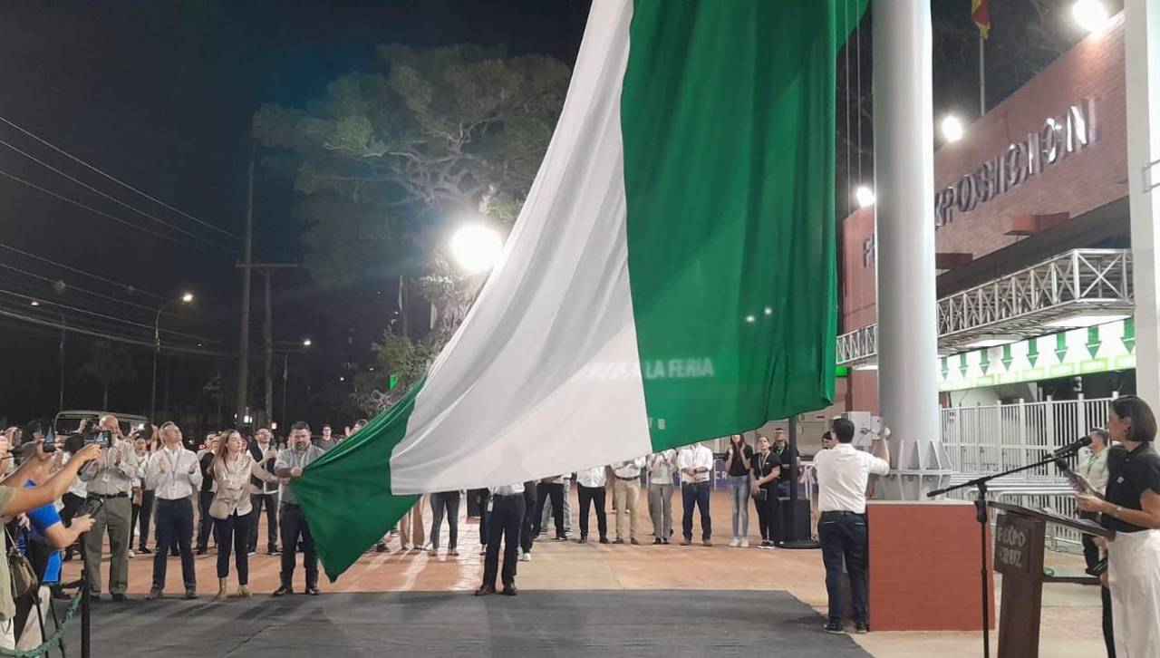 La bandera más grande de Santa Cruz dará la bienvenida a los visitantes de Expocruz 2024