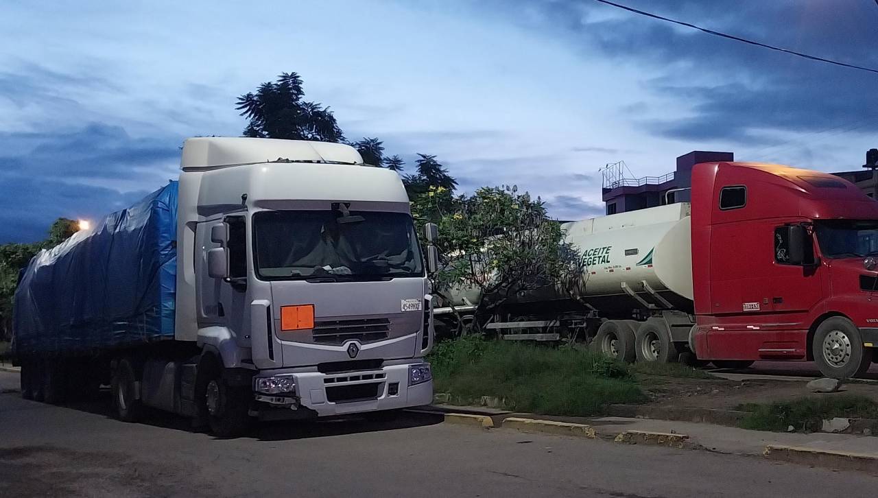 Las filas se mantienen y ya suman cuatro semanas con intermitencia en la distribución de combustible