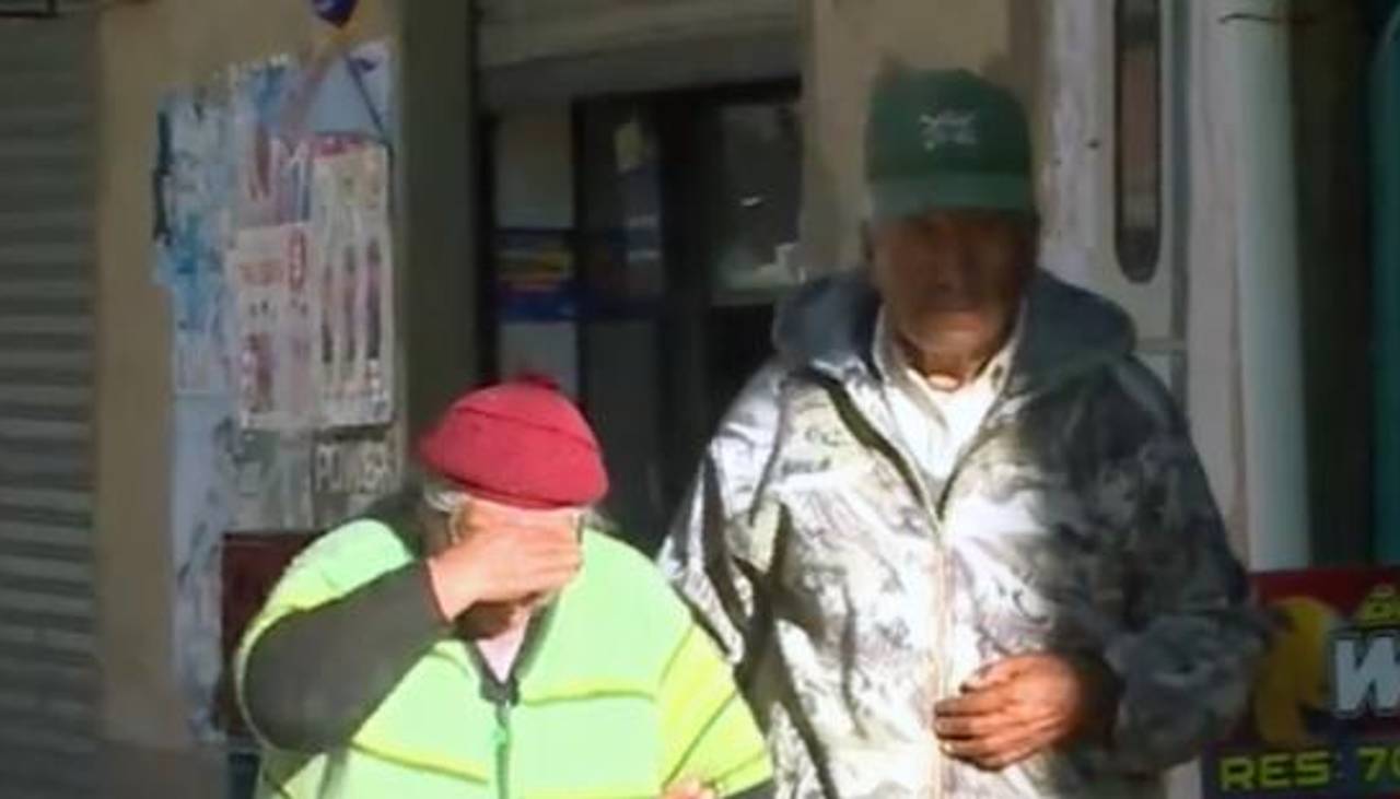 “En el auto estaba mi renta”: Pareja de la tercera edad sufre el robo de su vehículo en El Alto