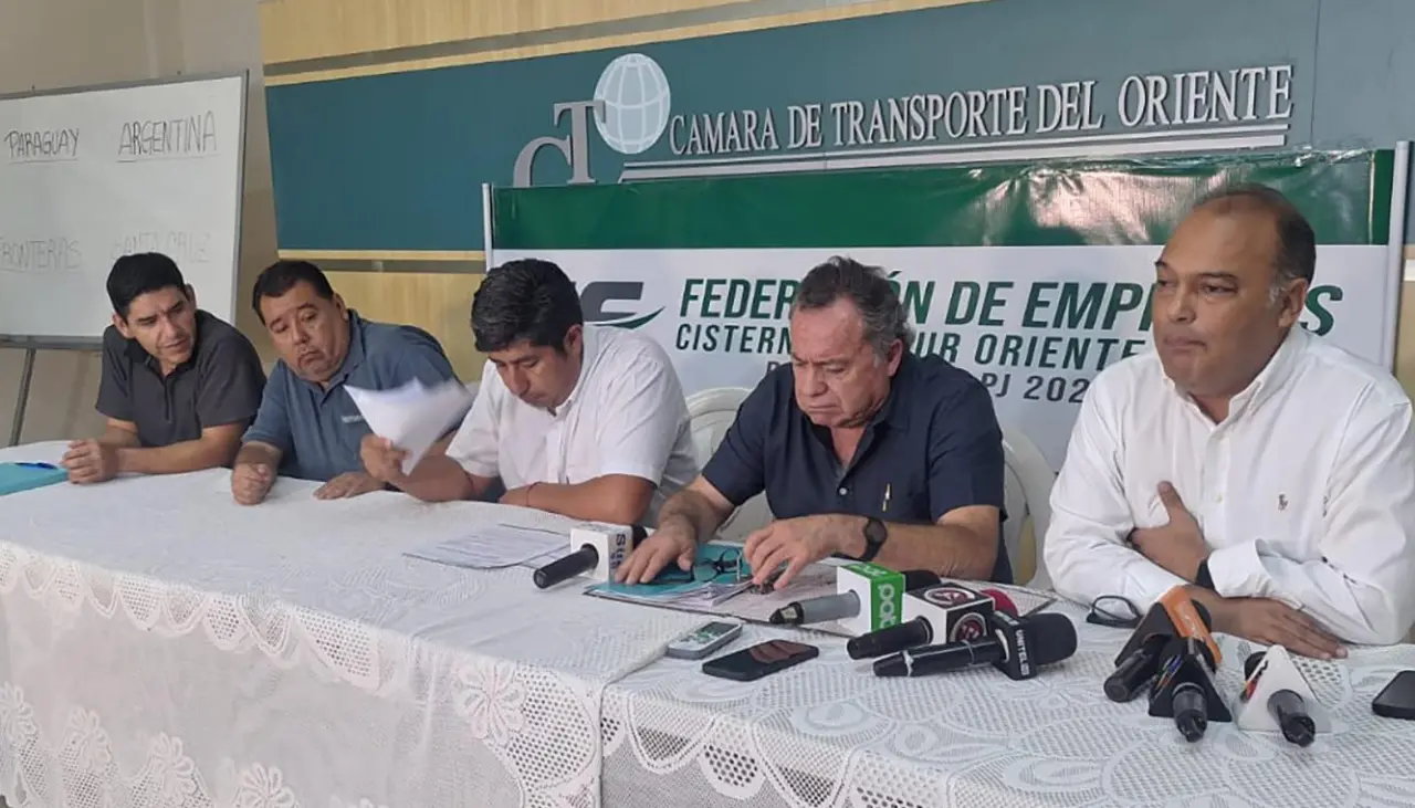 Cisterneros descartan que las fallas en el abastecimiento de combustible sean por responsabilidad de su sector