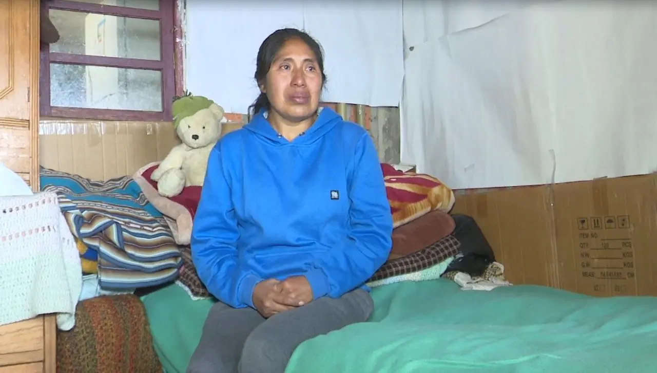 El calvario de una mamá que lucha sola contra el cáncer de su hijo y ahora quedó sin trabajo por los bloqueos