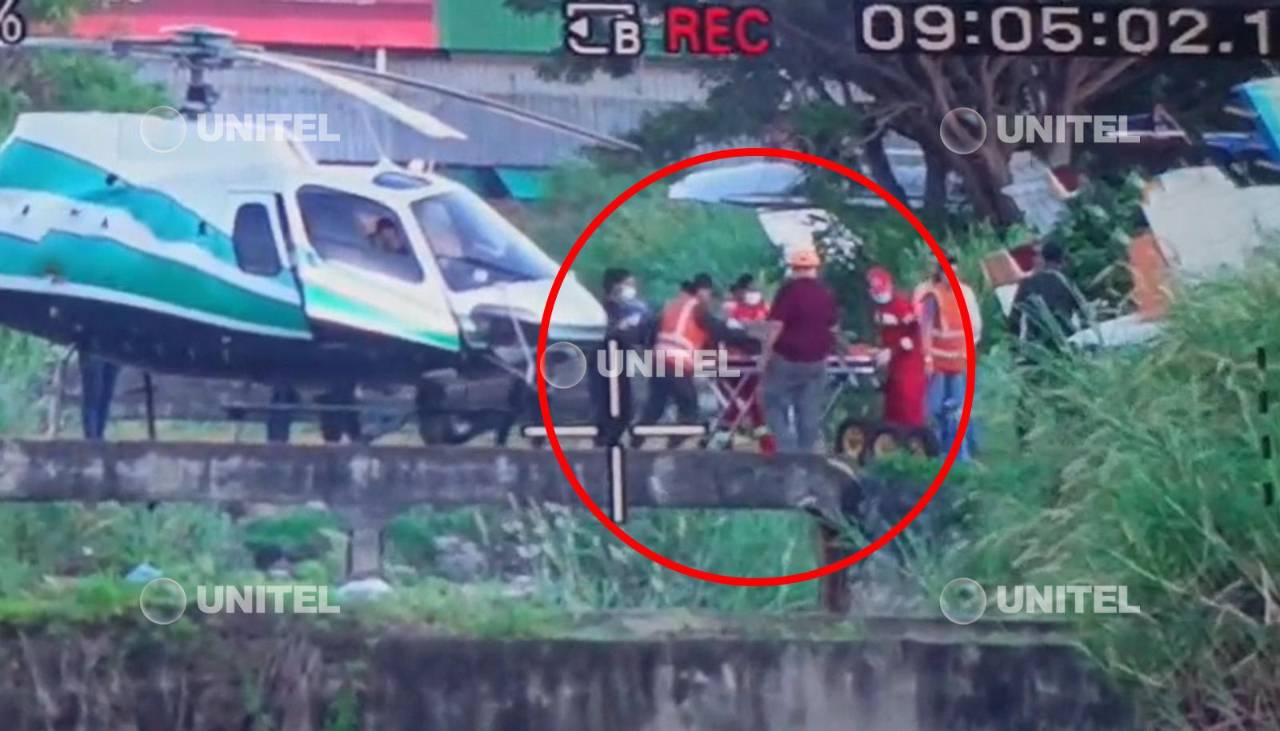 Arriba a El Trompillo el cuerpo de uno de los tripulantes del avión accidentado 