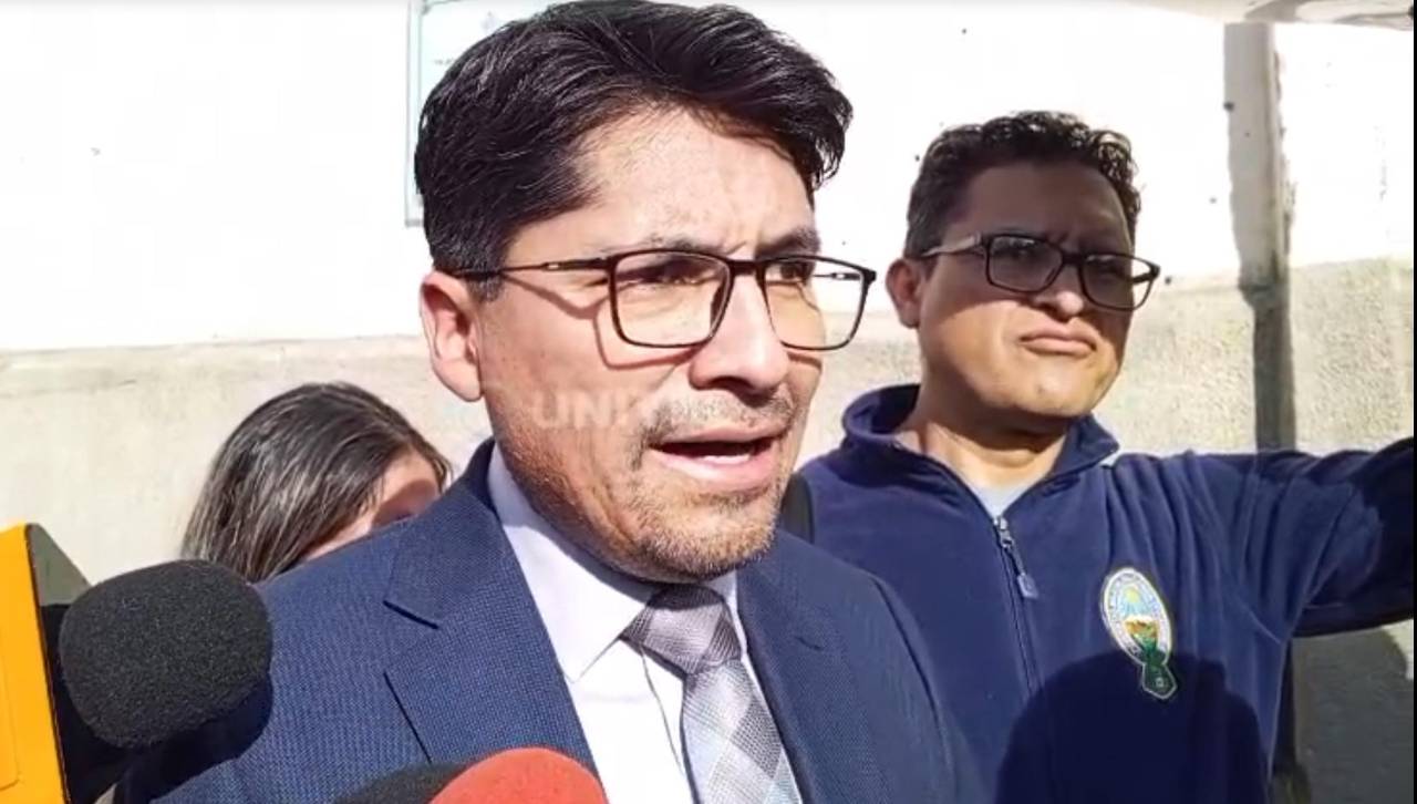 Abogado de Arce dice que el expresidente quedará internado por orden del juez