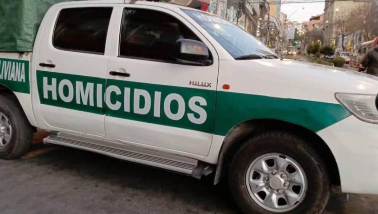 Hallan muerto, amordazado y maniatado a un hombre al interior de un vehículo