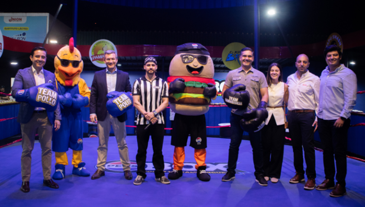 Pepsi Box: la batalla gastronómica entre el pollo y la hamburguesa se definirá en la Expocruz