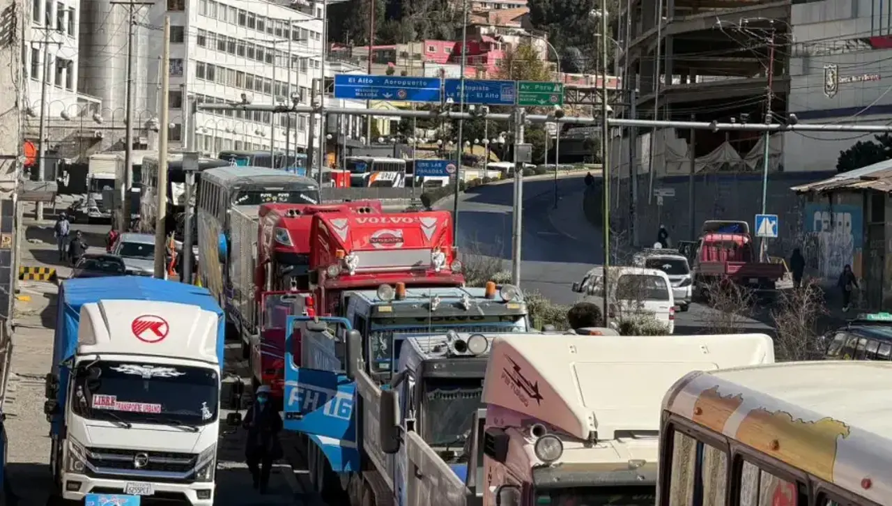 Dirigente de Transporte Libre dice que el Gobierno se comprometió a normalizar la distribución de diésel en agosto