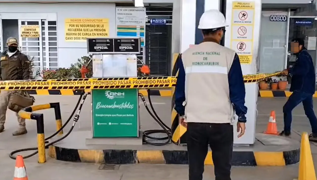Intervienen surtidor donde se realizaban carguíos ilegales, un conductor fue aprehendido
