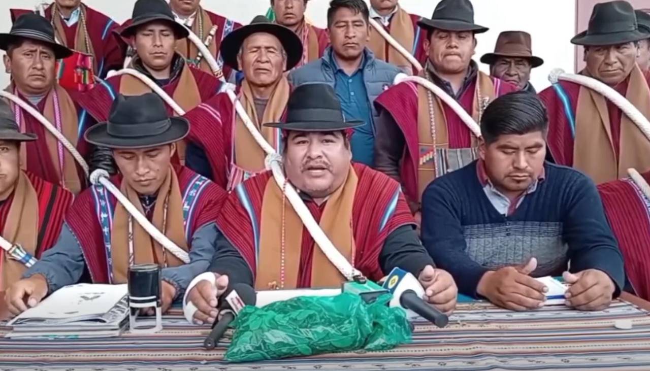 Campesinos exigen a Condori pruebas sobre acusación contra Salazar de recibir dinero para un cuarto intermedio en los bloqueos