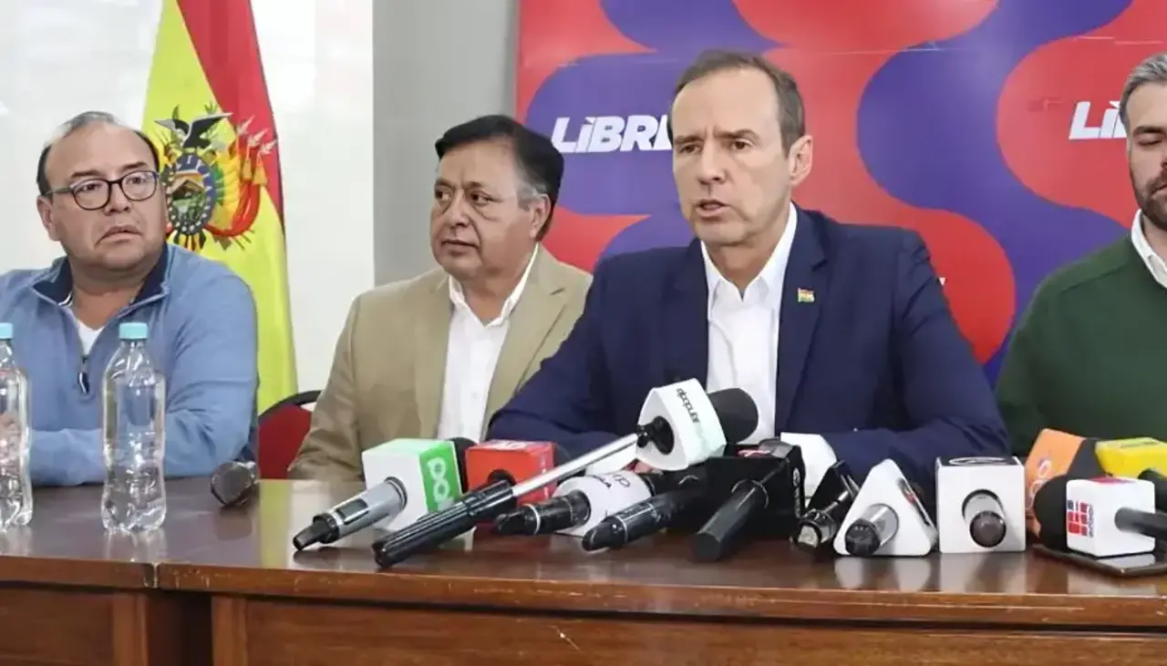 Libre responde a Paz: “Se puede ganar una elección sin alianzas, pero no se puede gobernar sin acuerdos políticos”