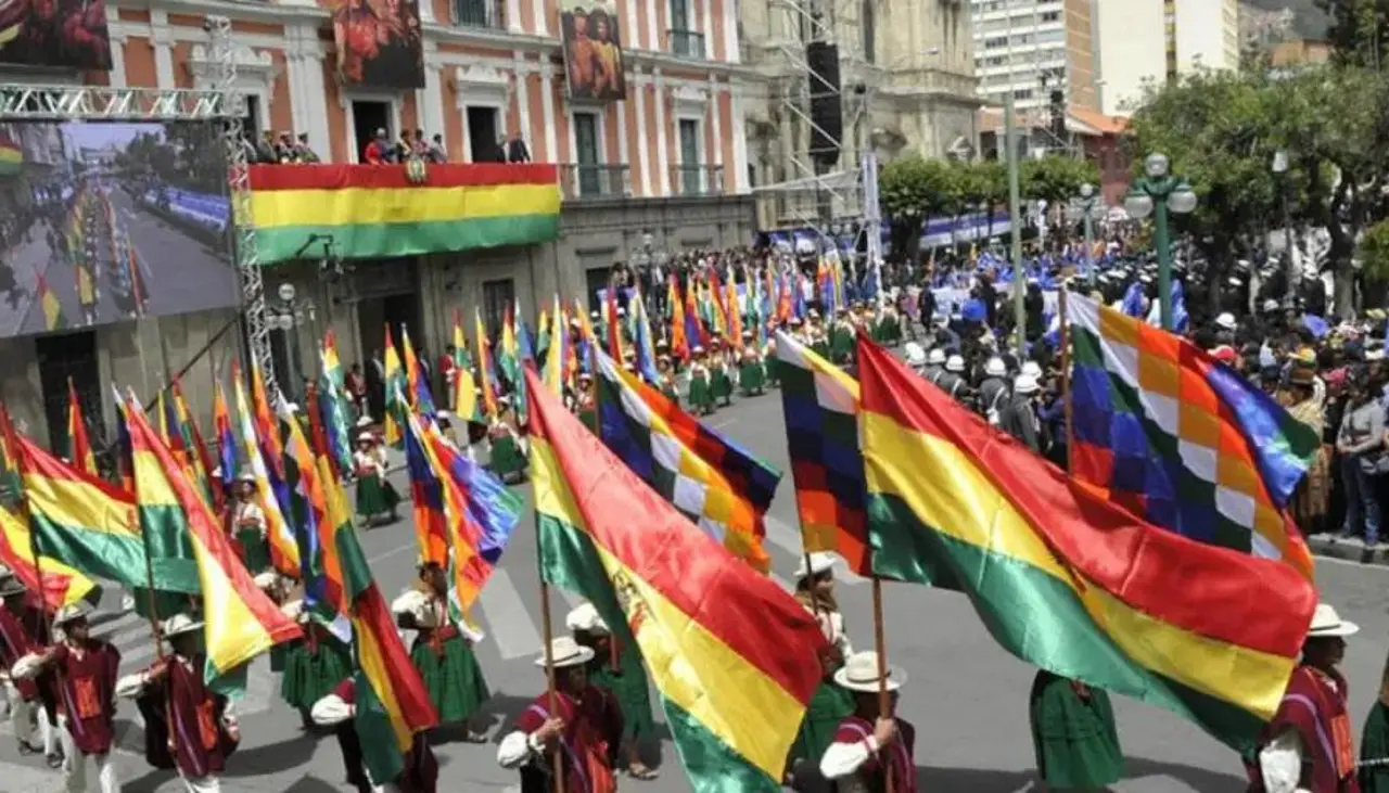 Tras confirmarse el feriado del 2 de enero, qué pasará con el del Día del Estado Plurinacional 