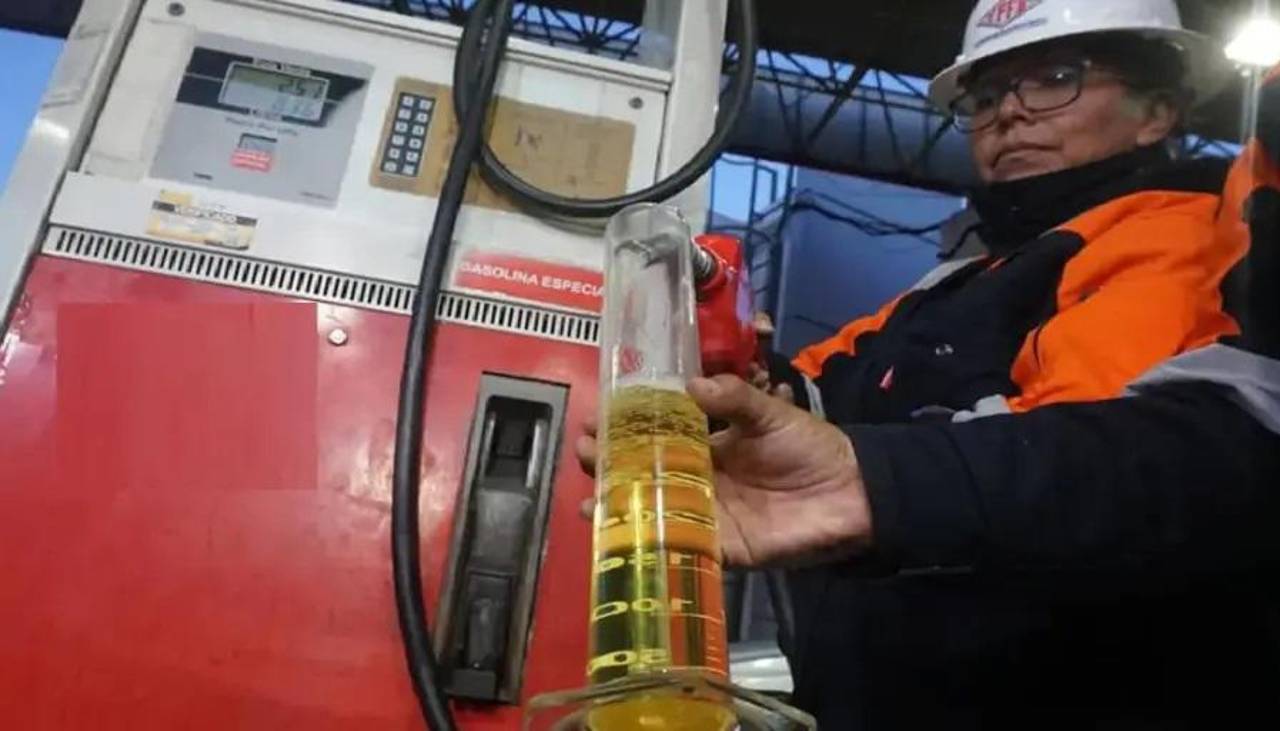 YPFB dice que en junio se evaluará precios de combustibles y que alza internacional será una “variable”