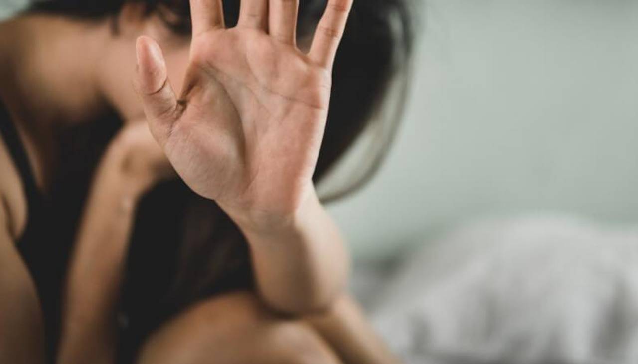 Una menor de edad queda embarazada tras ser víctima de agresión sexual