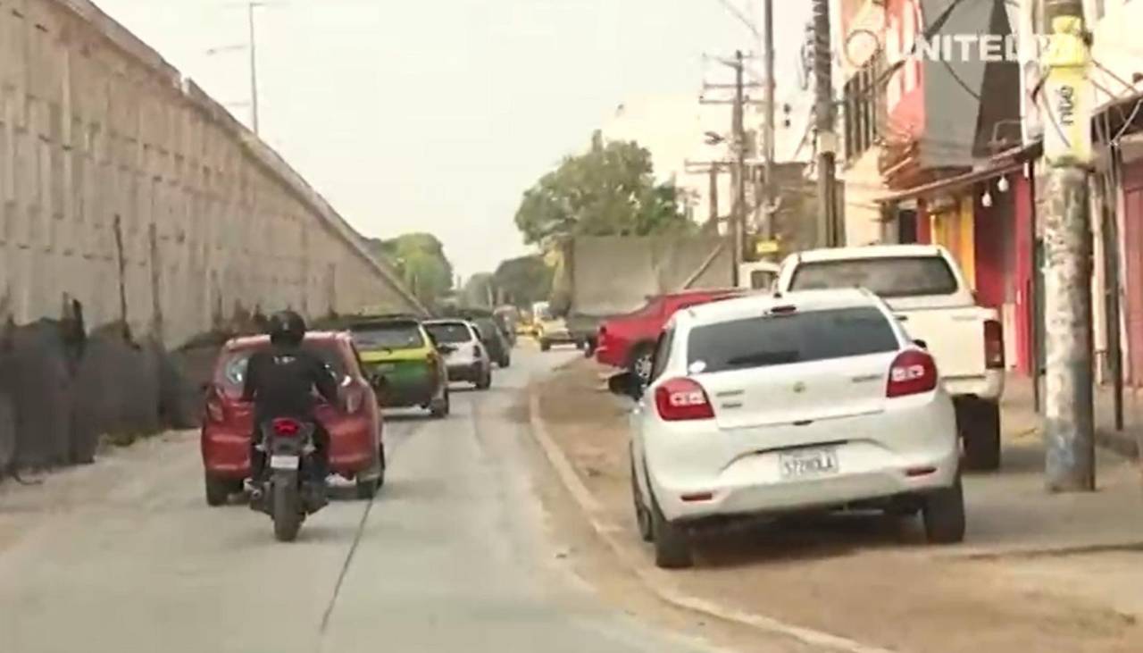 Habilitan una vía de la zona del cuarto anillo y avenida Virgen de Cotoca mientras siguen trabajos en el viaducto