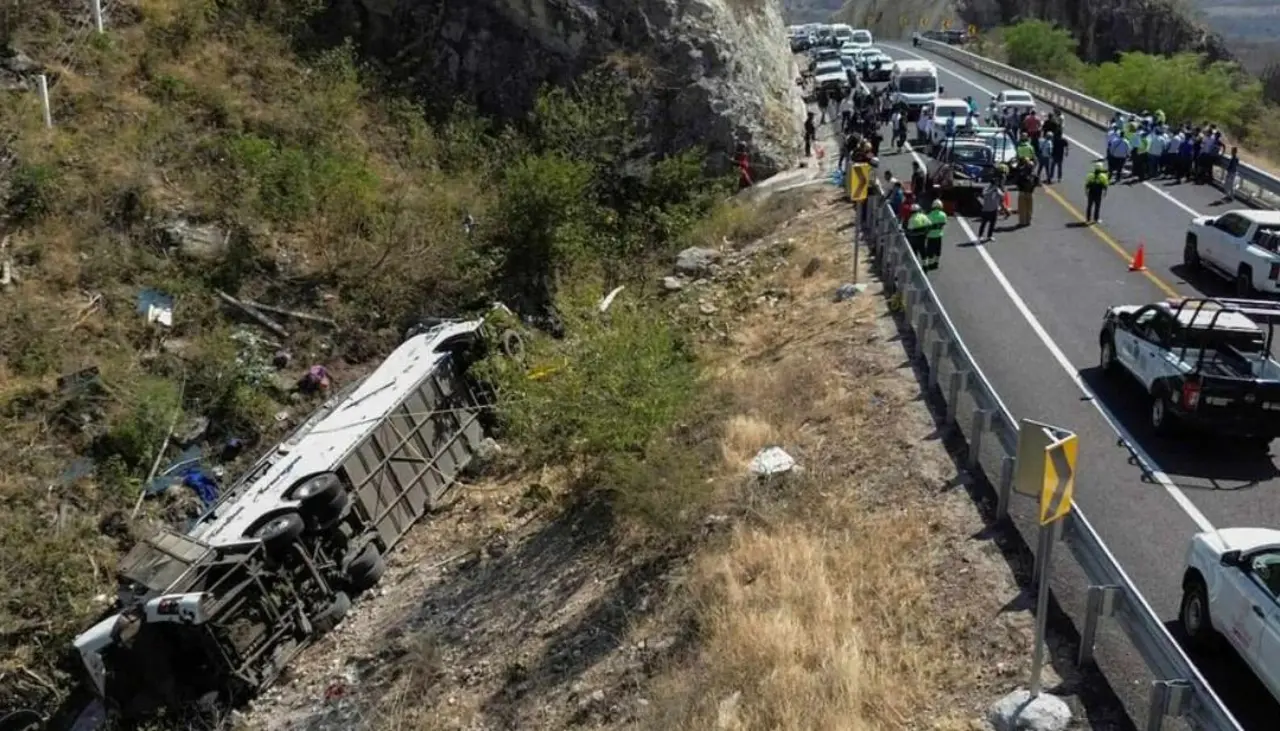 Accidente carretero deja 11 muertos en el noroeste de México