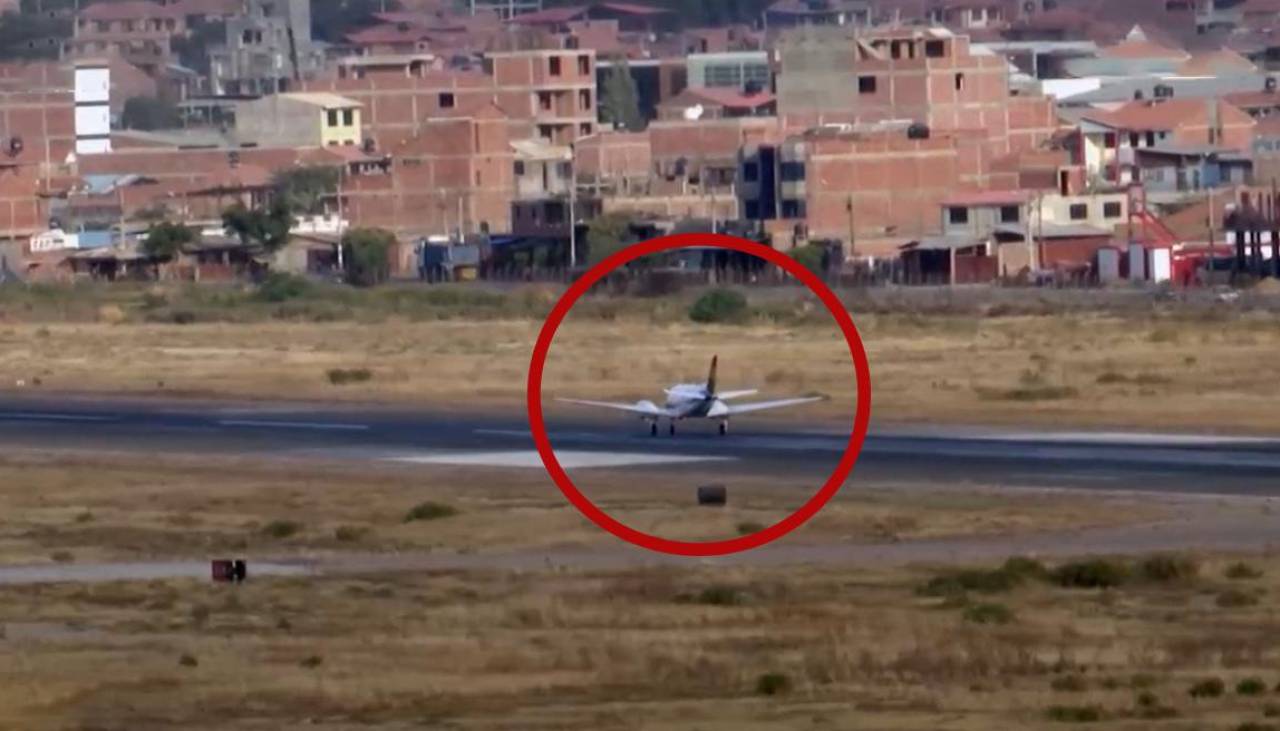 Avioneta de la FAB sufre incidente en una pista del aeropuerto Jorge Wilstermann