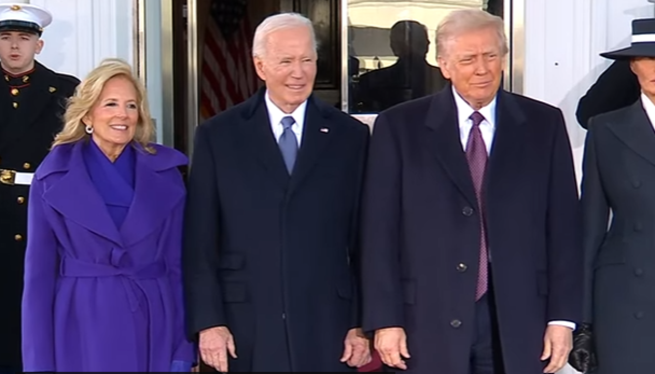 Trump llega a la Casa Blanca y es recibido por Biden; se alista el juramento del nuevo presidente de EEUU