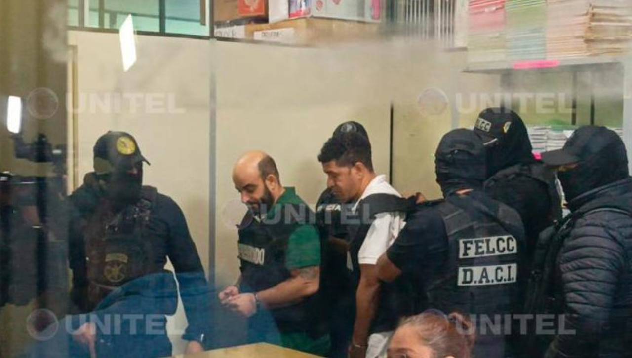 Dictan de detención preventiva para dos extranjeros por el asesinato de un hombre en Santa Cruz