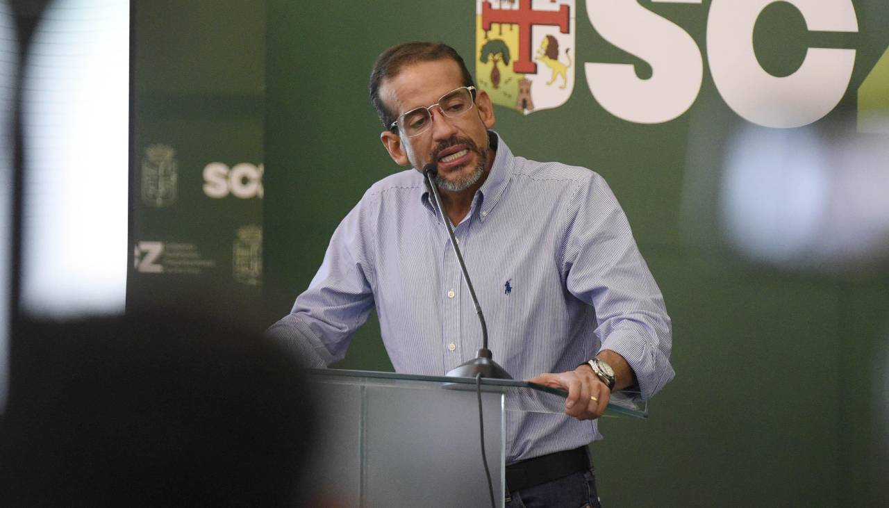 Fiscalía dice que la defensa de Camacho solicitó la extinción del caso por la crisis de 2019 a días del juicio oral