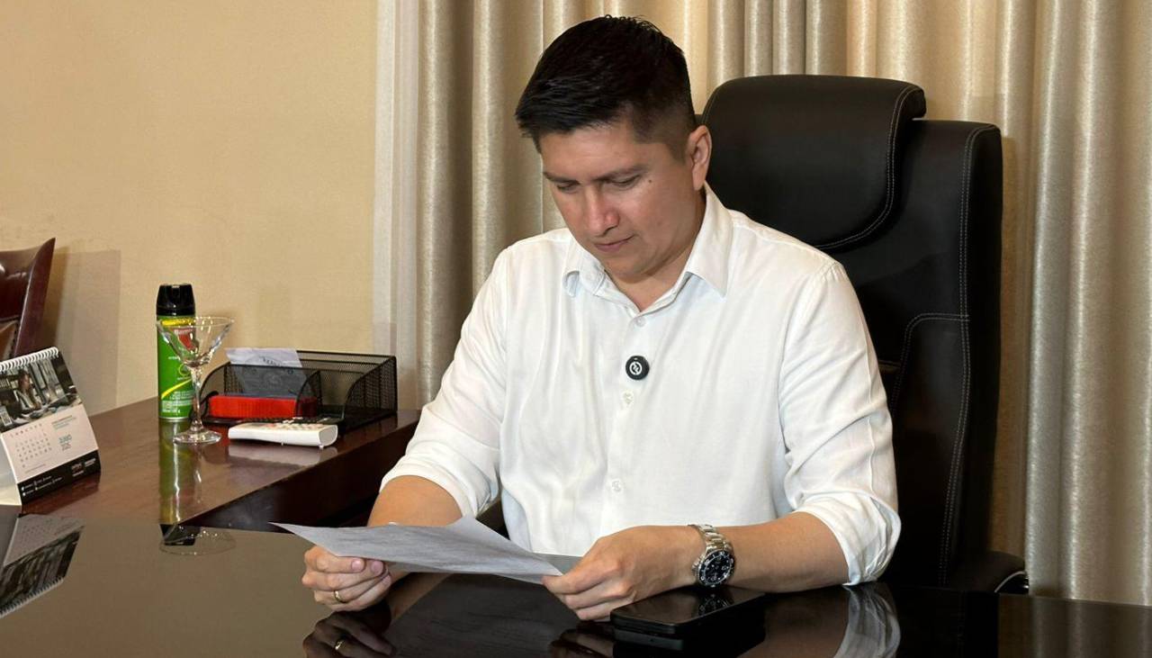 Medrano anuncia una auditoría al Concejo municipal y niega haber renunciado a la bancada de C-A