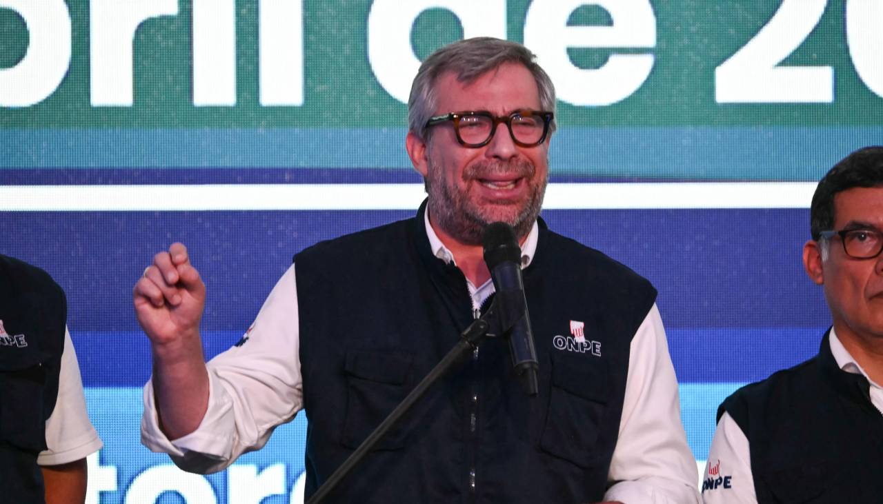 Fiscalía de Perú pide detener al organizador de las elecciones generales