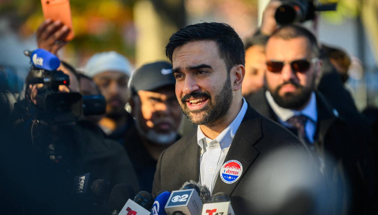 Nueva York elige alcalde con un opositor a Trump como favorito