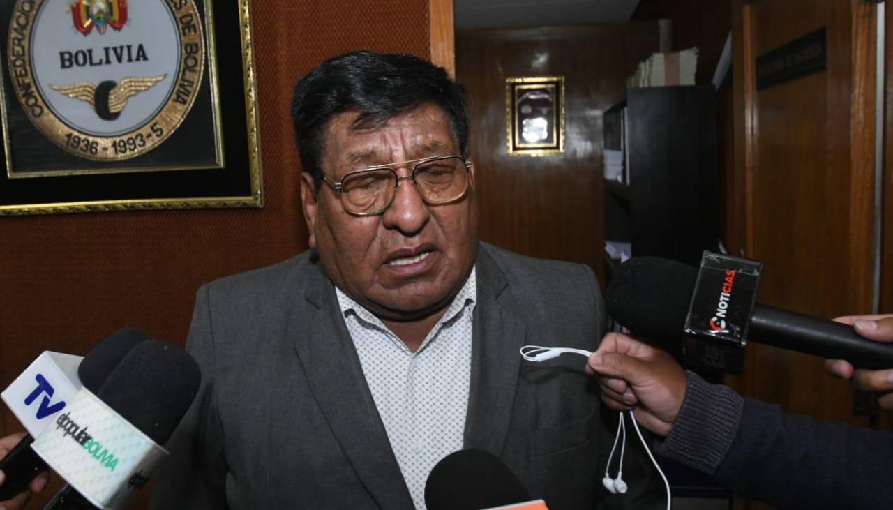 Choferes confirman paro nacional el lunes contra el decreto del diésel y dicen que no habrá bloqueos
