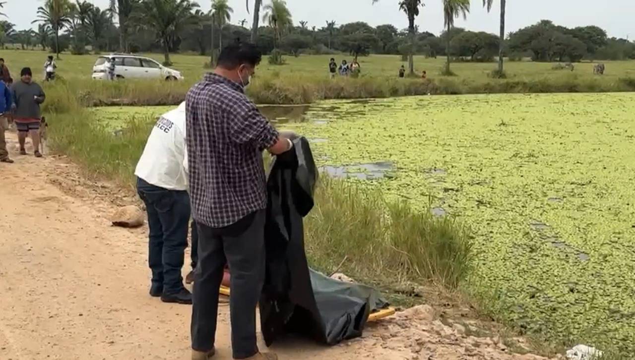 Se fue de pesca a una laguna y terminó encontrando a un hombre muerto