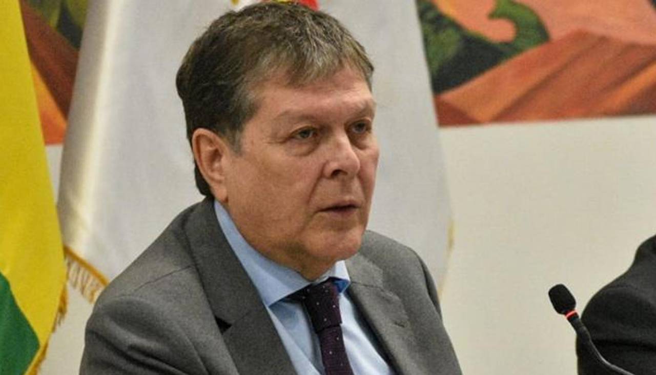 Ministro de Hidrocarburos deja en manos de la Fiscalía la investigación por la gasolina desestabilizada