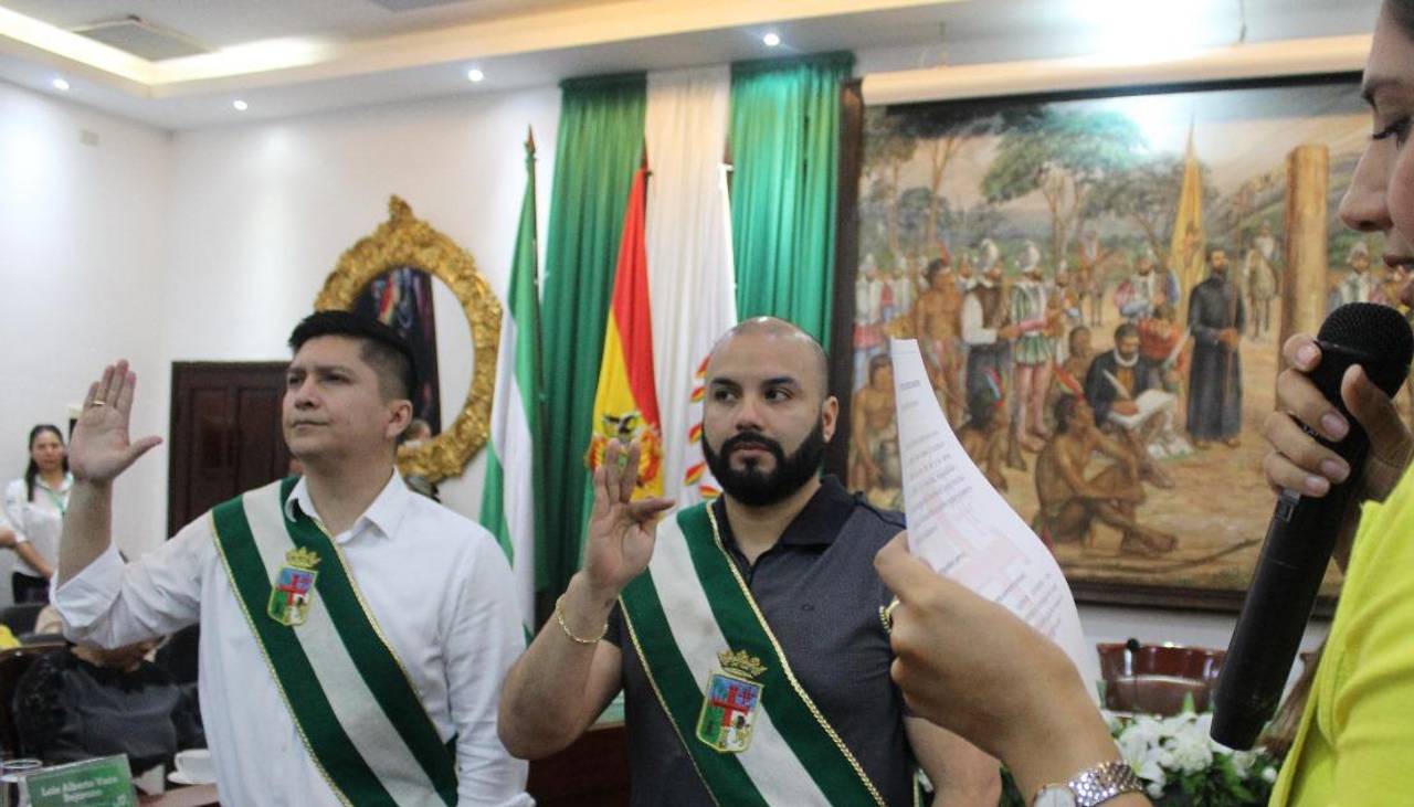 Concejo de Santa Cruz de la Sierra: Medrano jura como presidente y Miguel Fernández como vicepresidente