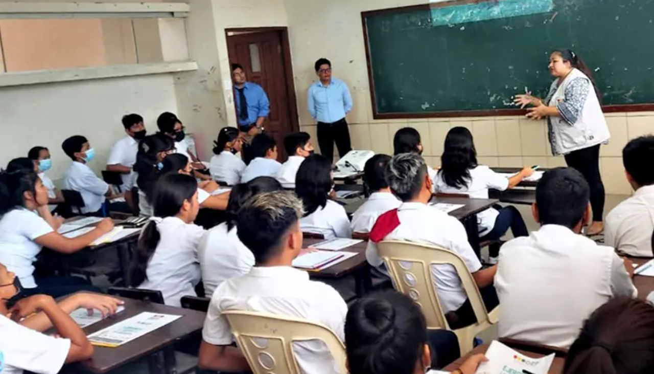 Viceministro confirma que los textos escolares aprobados en la gestión de Arce siguen vigentes: “No nos ha dado tiempo para reeditar”