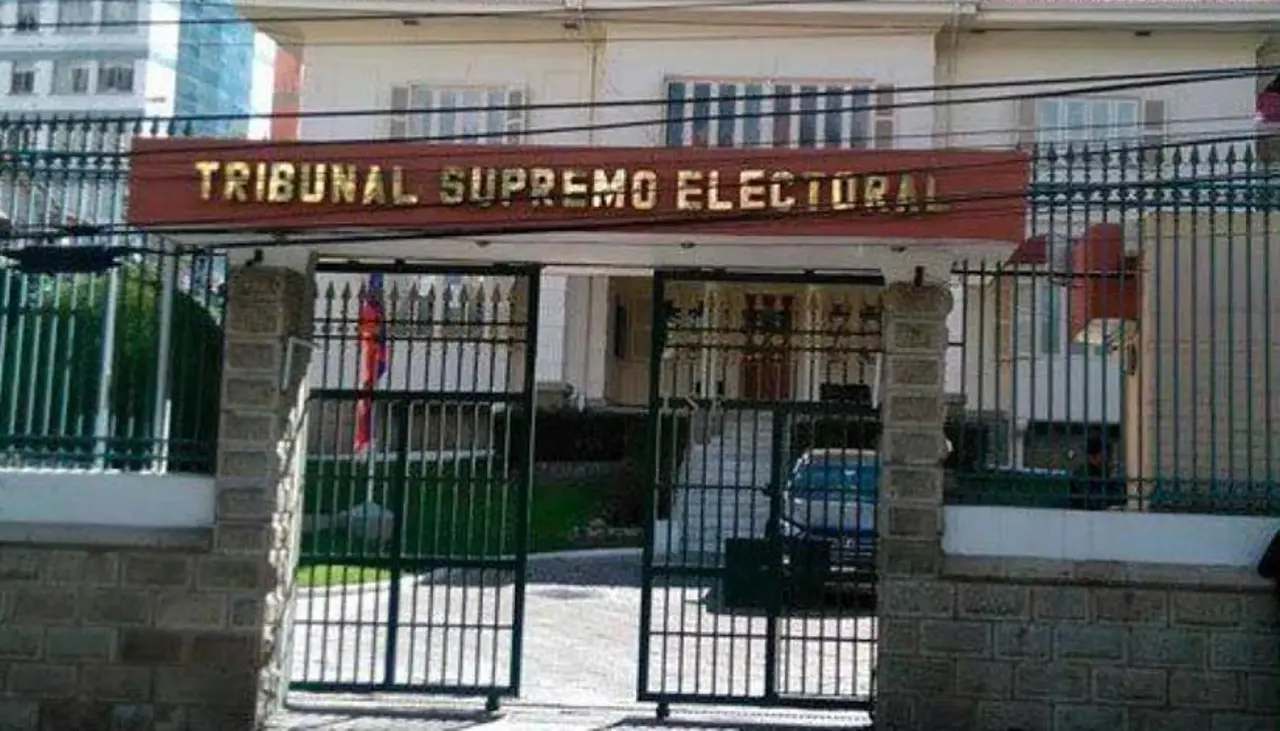 En comisión del Senado, aprueban convocatoria para la preselección de vocales del TSE
