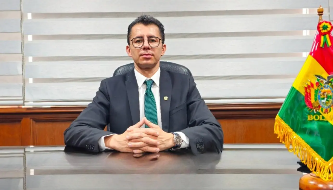 Ministro de Justicia dice que sentencia en su contra está “viciada de nulidad” y que hay presiones para que renuncie