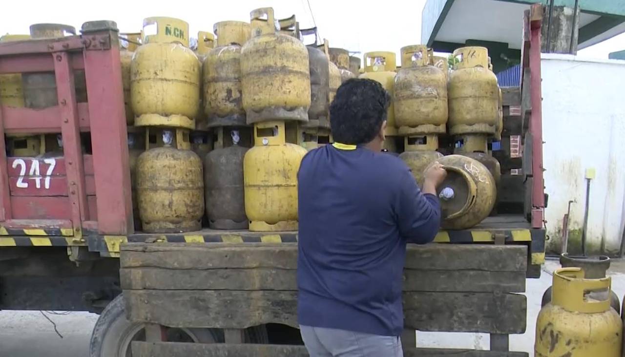 Se normaliza la distribución de garrafas en barrios de Santa Cruz de la Sierra este lunes