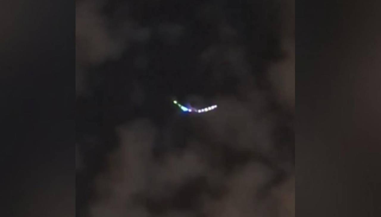 ¿Es IA?: Misteriosas luces de colores en el cielo causan curiosidad en Irán