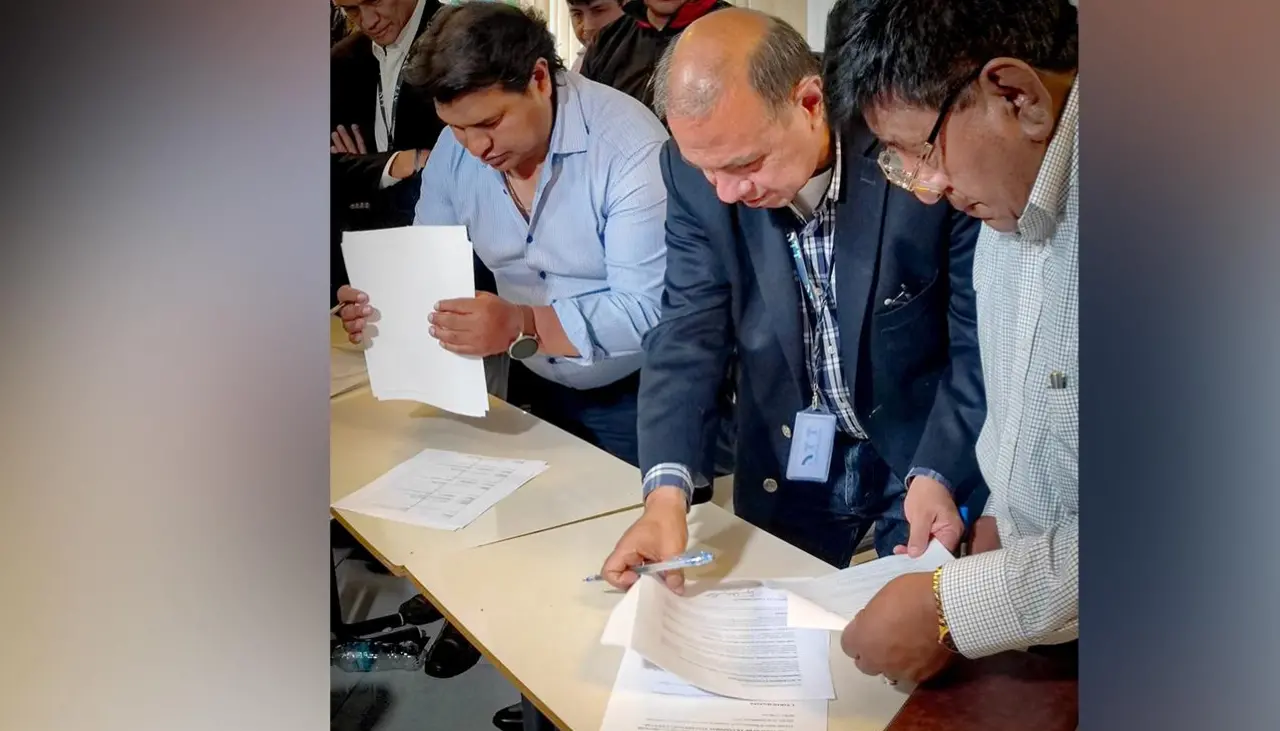 Acuerdan un incremento del 40% en las tarifas del transporte interdepartamental