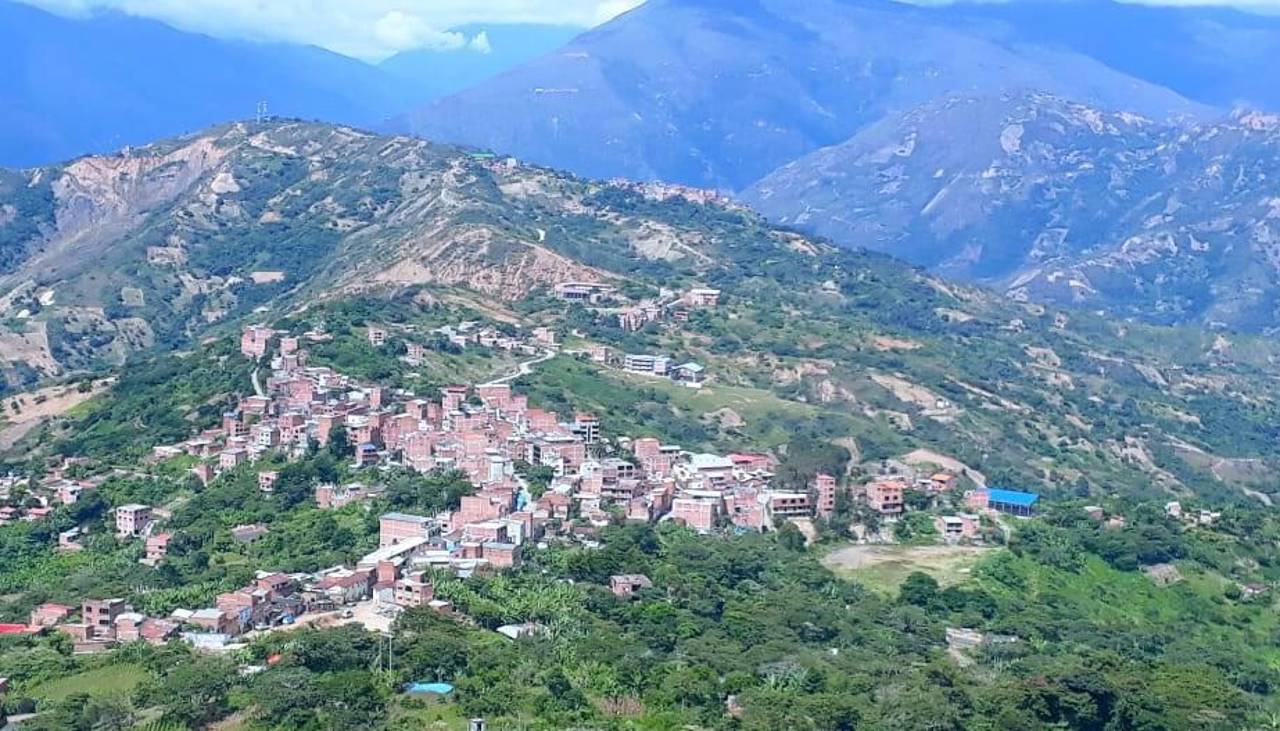 Diputado denuncia que mataron a su papá de un disparo en la cabeza durante enfrentamiento minero en La Paz