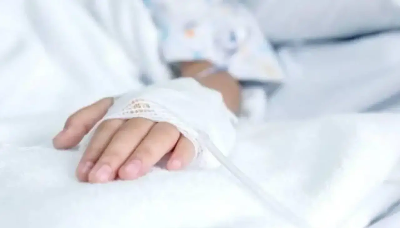 Video: Joven queda en coma tras ser golpeado a la salida de un boliche