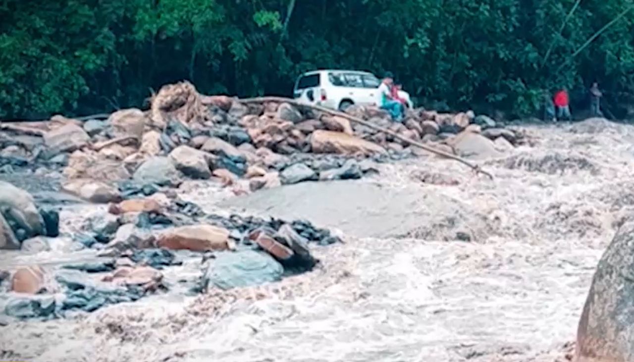 Madre e hijo perdieron la vida por crecida de río en Totora 