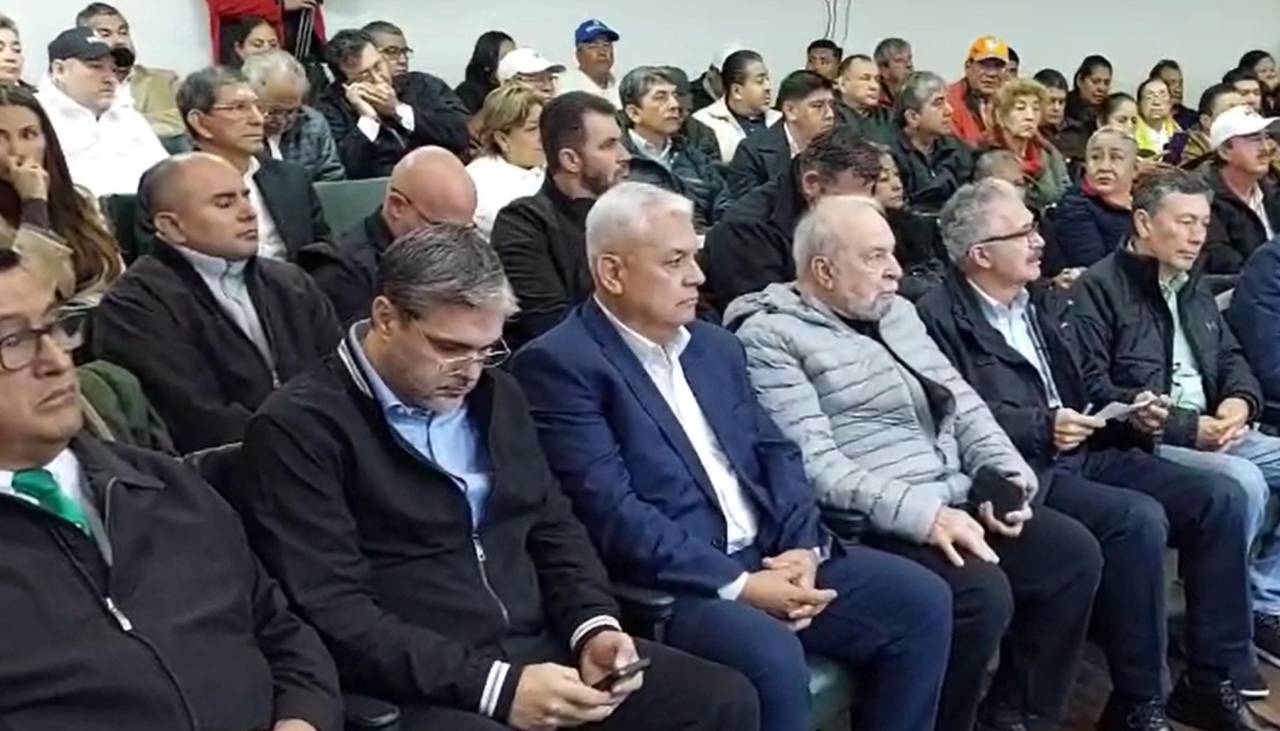 “Lo que no se puede cortar es la democracia”: Asamblea de la Cruceñidad se reúne este lunes frente a los bloqueos