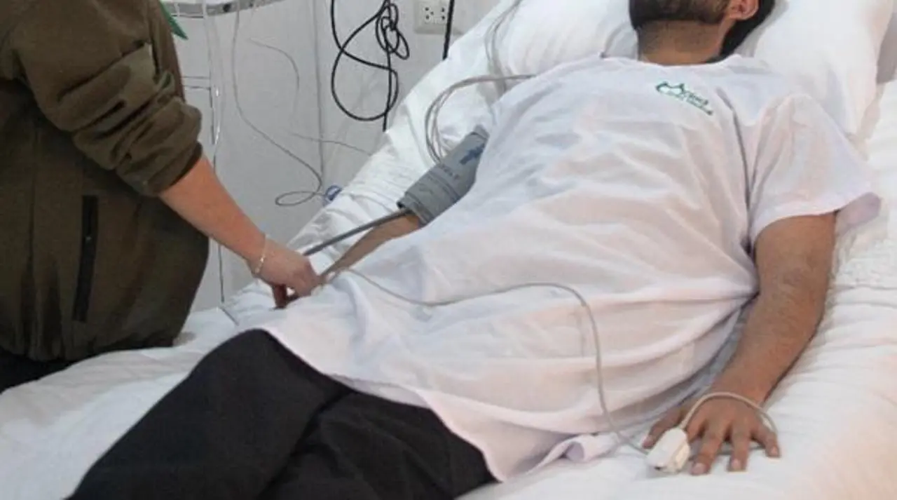 Profesor es apuñalado por estudiante tras reunión por su rendimiento escolar