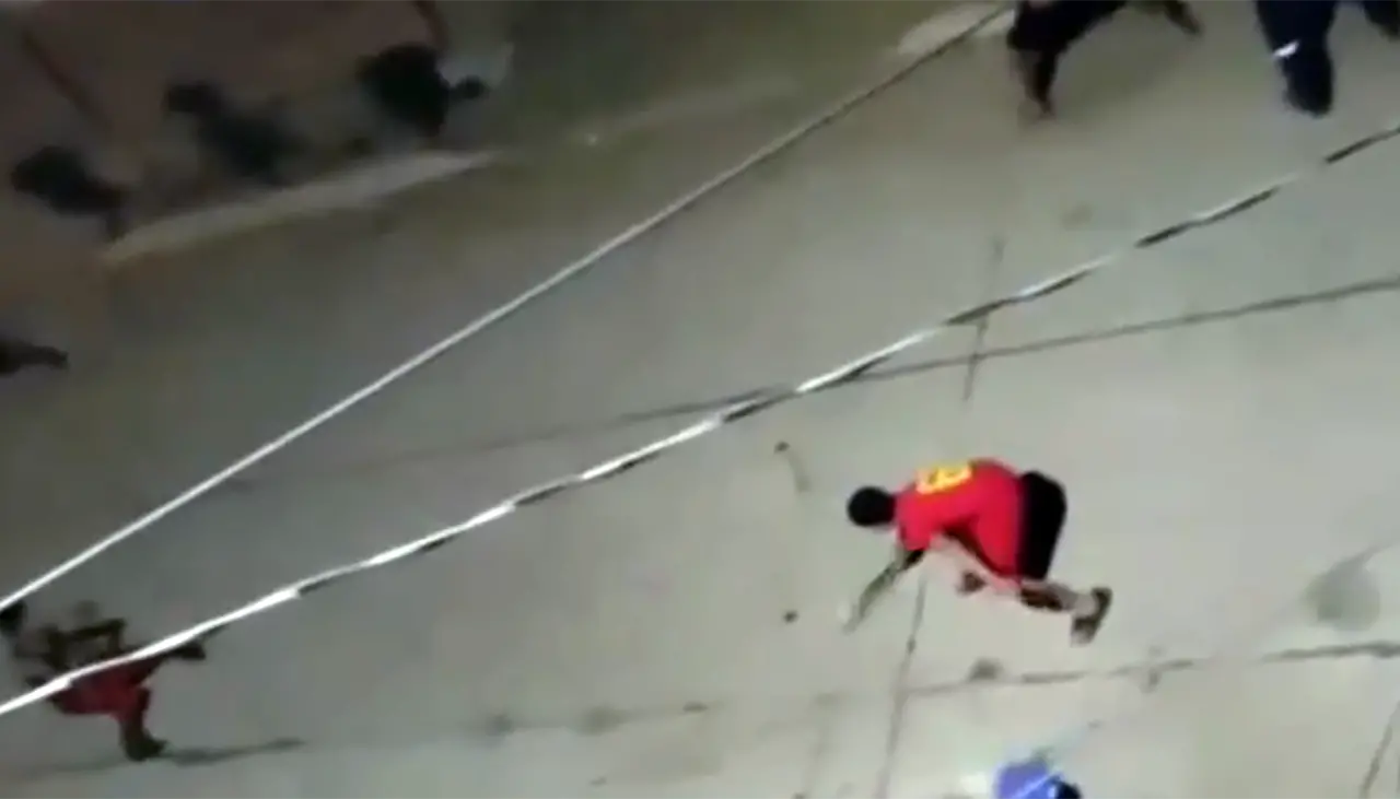 Con machetes, cohetes, piedras y ladrillos, así son las peleas campales que alarman a vecinos del Plan Tres Mil